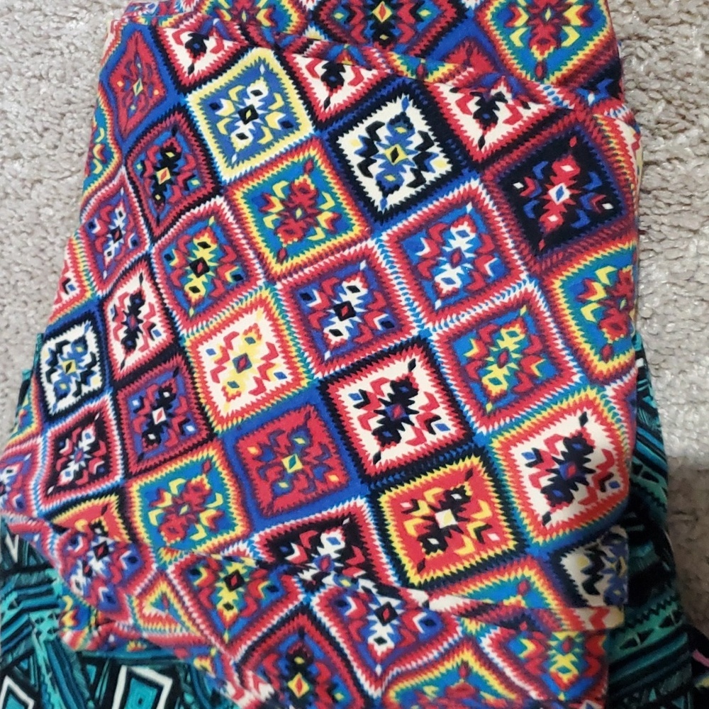Set of 5 lularoe tc leggings